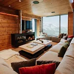 Arttysur Lux - 4 Bdrm In