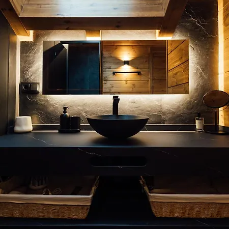 Arttysur Lux - 4 Bdrm In