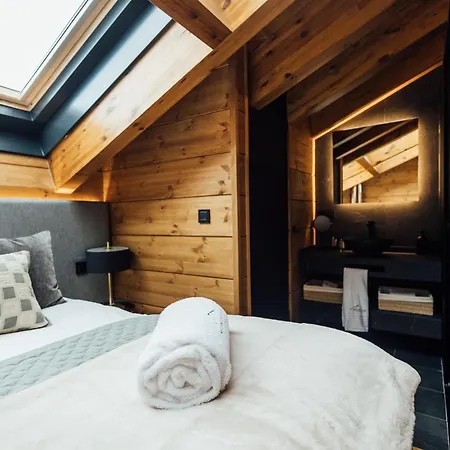 Arttysur Lux - 4 Bdrm In *