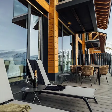 Arttysur Lux - 4 Bdrm In Apartment *