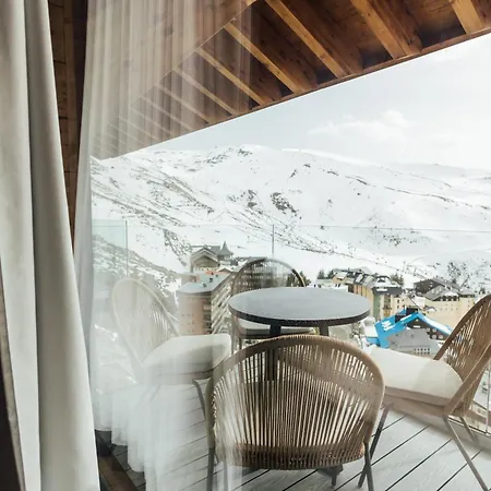 Arttysur Lux - 4 Bdrm In Apartment Sierra Nevada