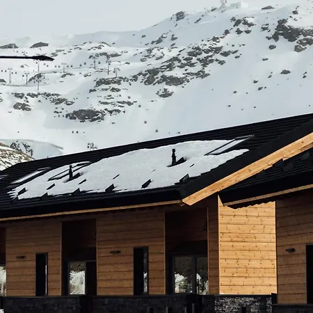 Arttysur Lux - 4 Bdrm In Sierra Nevada