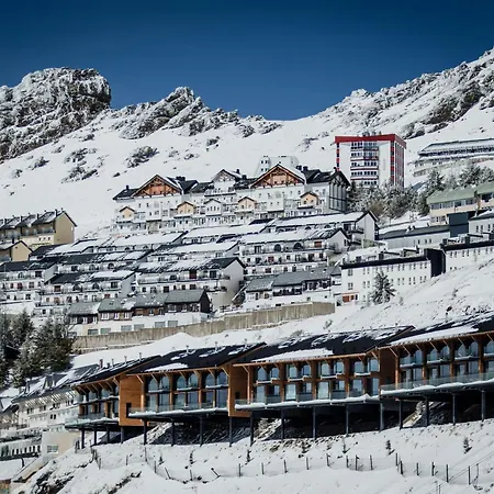 Apartment Arttysur Lux - 4 Bdrm In Sierra Nevada