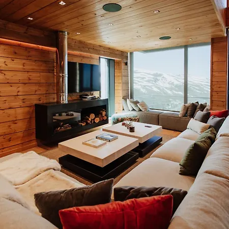 Arttysur Lux - 4 Bdrm In