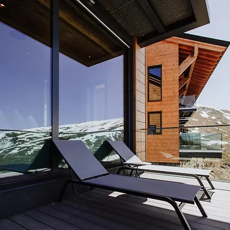 Arttysur Lux - 4 Bdrm In