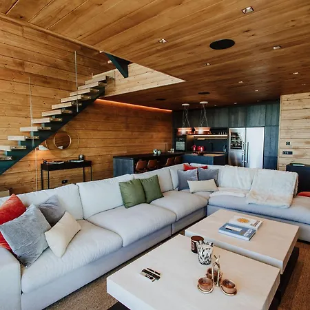 Arttysur Lux - 4 Bdrm In *