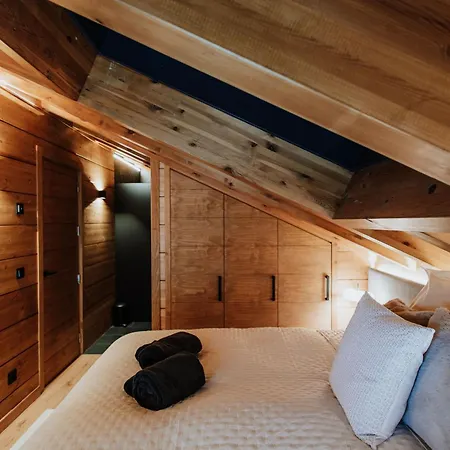 Apartment Arttysur Lux - 4 Bdrm In Sierra Nevada