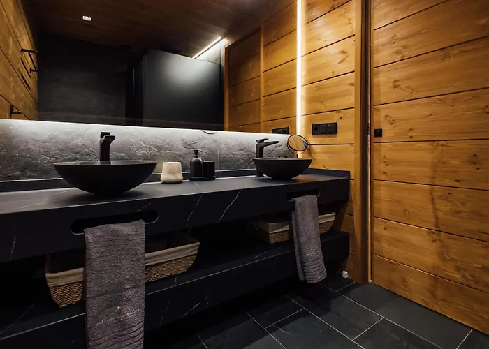 Arttysur Lux - 4 Bdrm In