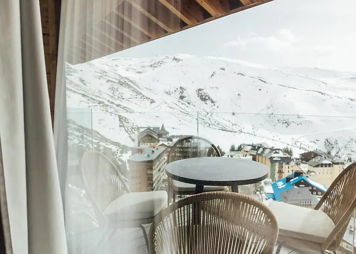 Arttysur Lux - 4 Bdrm In Lejlighed Sierra Nevada