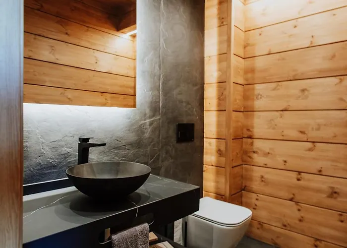 Arttysur Lux - 4 Bdrm In