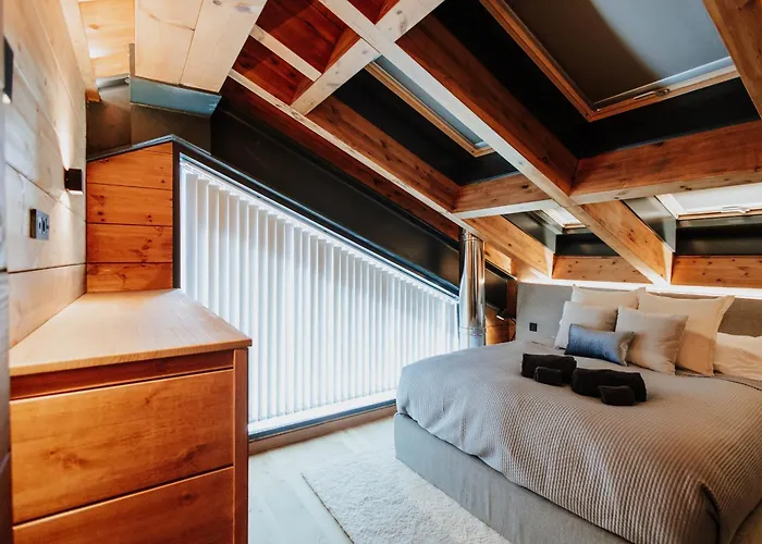 Arttysur Lux - 4 Bdrm In Lejlighed