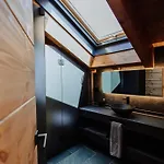 Arttysur Lux - 4 Bdrm In Apartment *