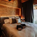 Apartment Arttysur Lux - 4 Bdrm In *