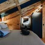Apartment Arttysur Lux - 4 Bdrm In Sierra Nevada