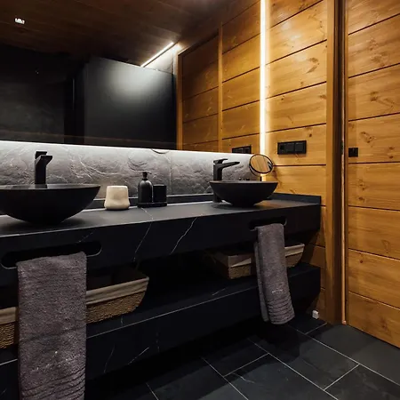 Arttysur Lux - 4 Bdrm In