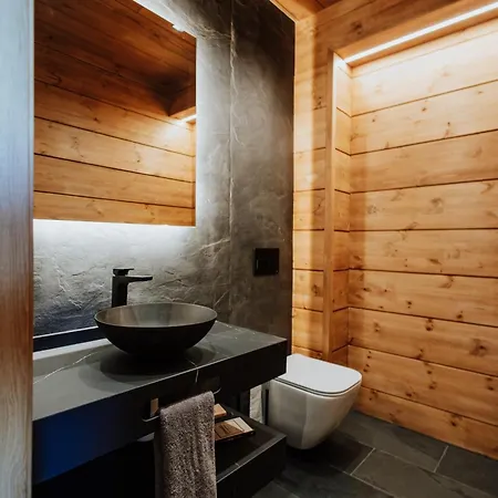 Arttysur Lux - 4 Bdrm In