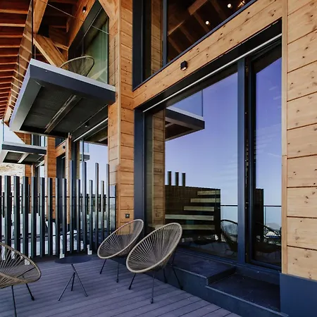 Arttysur Lux - 4 Bdrm In *