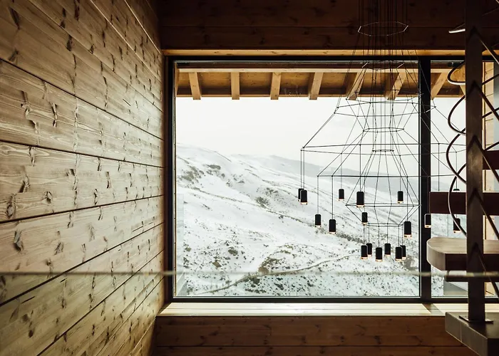 Arttysur Lux - 4 Bdrm In 塞拉内华达