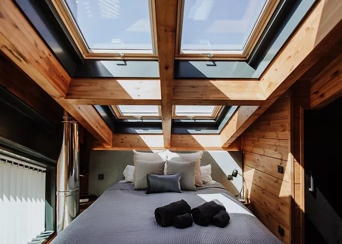 Arttysur Lux - 4 Bdrm In 塞拉内华达