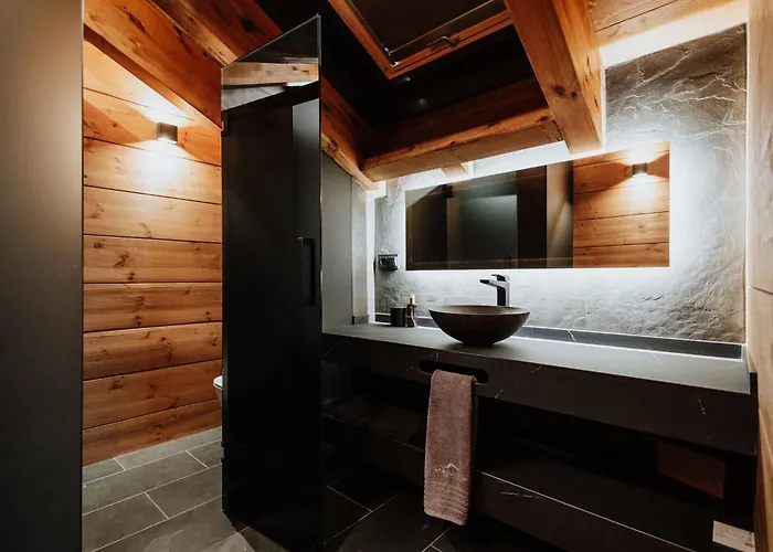 Arttysur Lux - 4 Bdrm In *